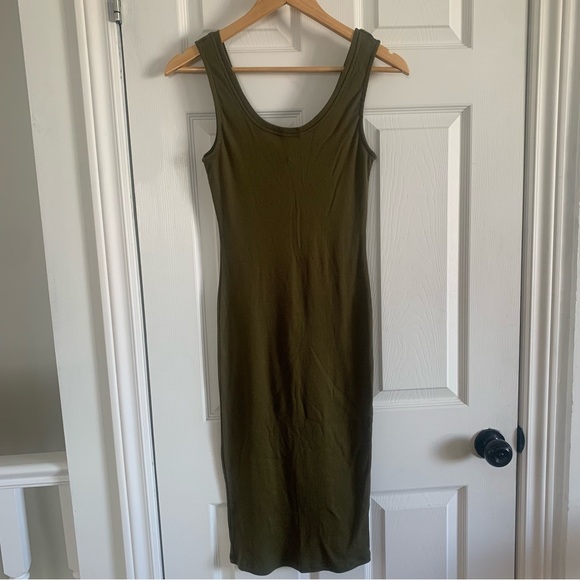 Olive Green Sleeveless Dress - Picture 6 of 11